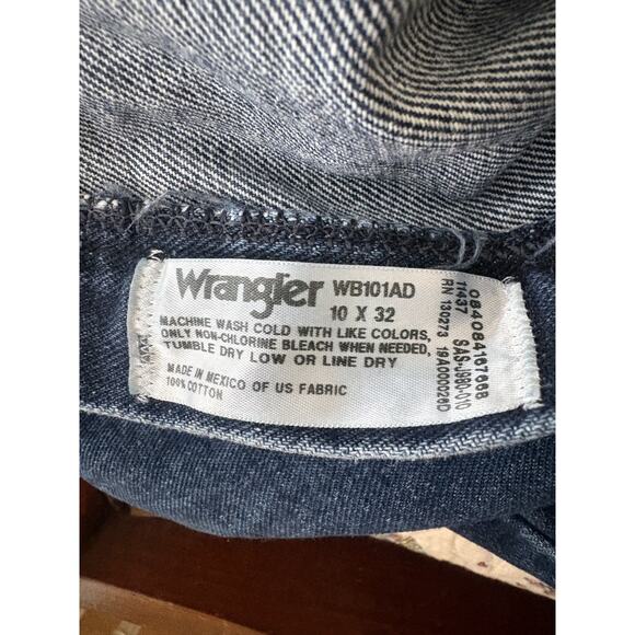 Wrangler Blues Jeans Womens 10 10x32 Blue Relaxed Fit Tapered Leg USA WB101AD - Picture 2 of 5